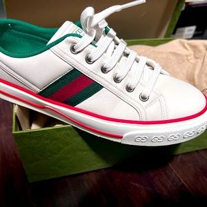 Gucci Women’s white Trainers